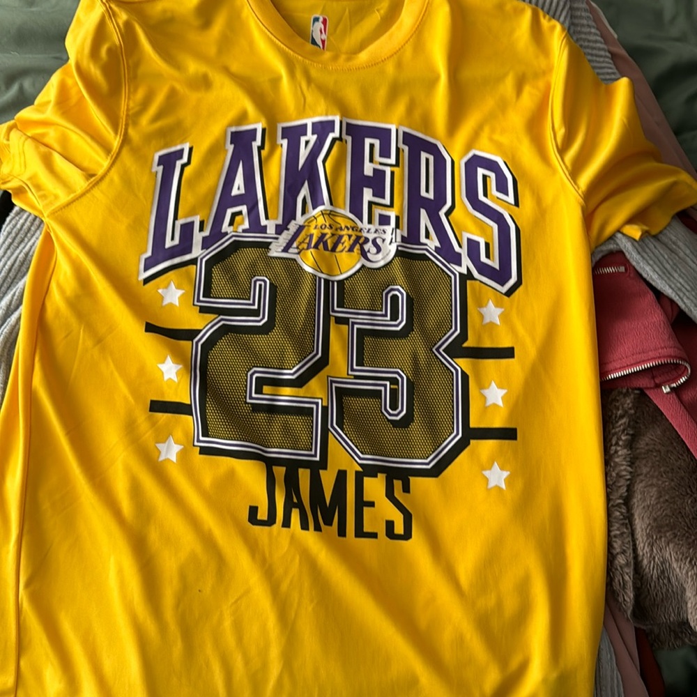 Lakers tshirt
